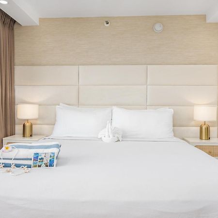 Steps To Waikiki Beach! Newly Renovated With 75" Tv Honolulu Esterno foto