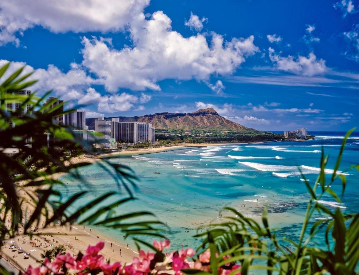 Steps To Waikiki Beach! Newly Renovated With 75" Tv Honolulu Esterno foto
