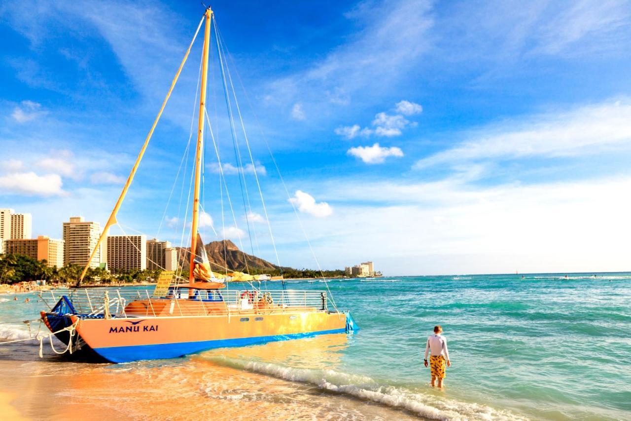 Steps To Waikiki Beach! Newly Renovated With 75" Tv Honolulu Esterno foto